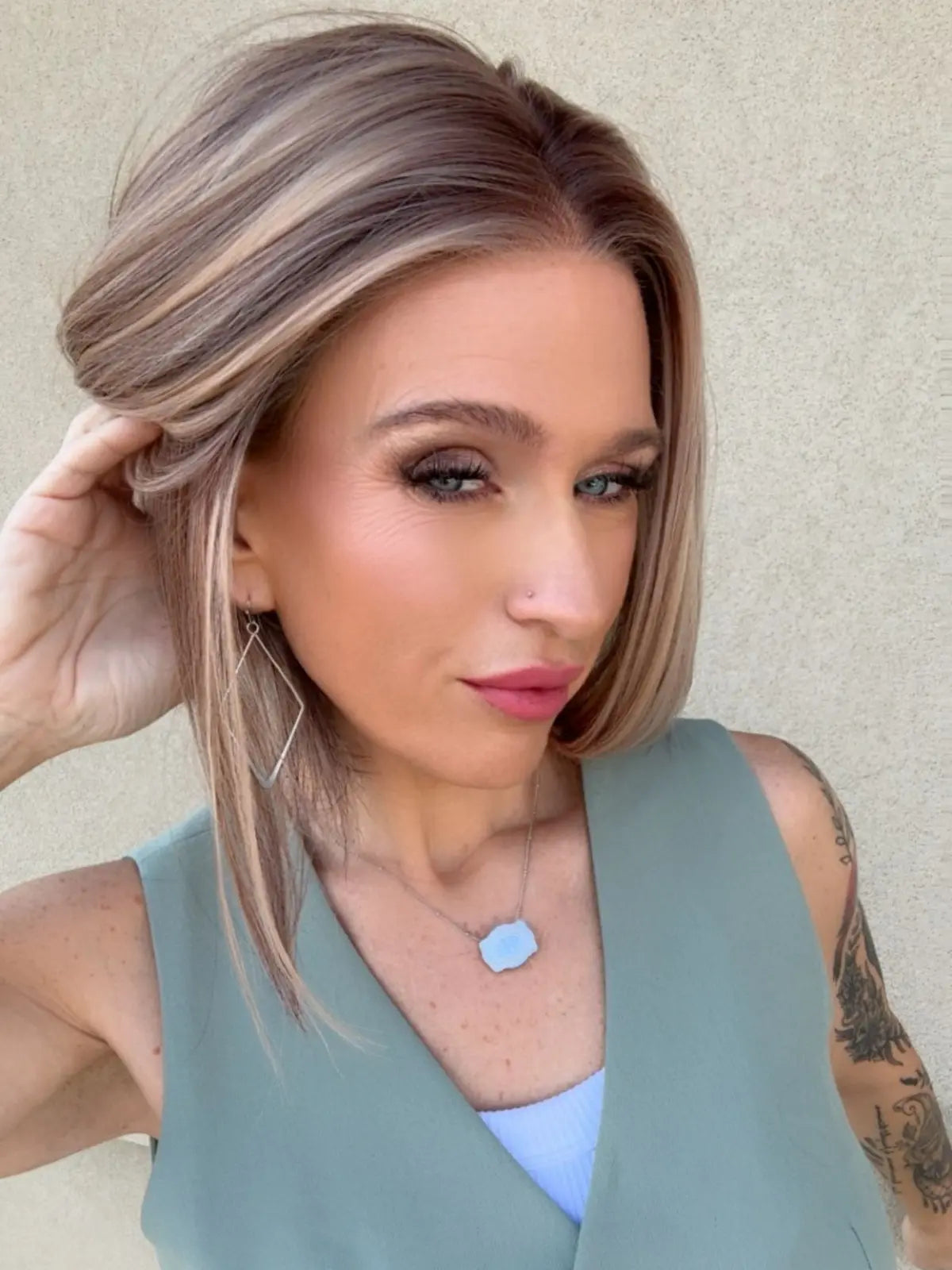 Caris by AISOM 12" Short Bob Lace Front Wig - Sugar Maple